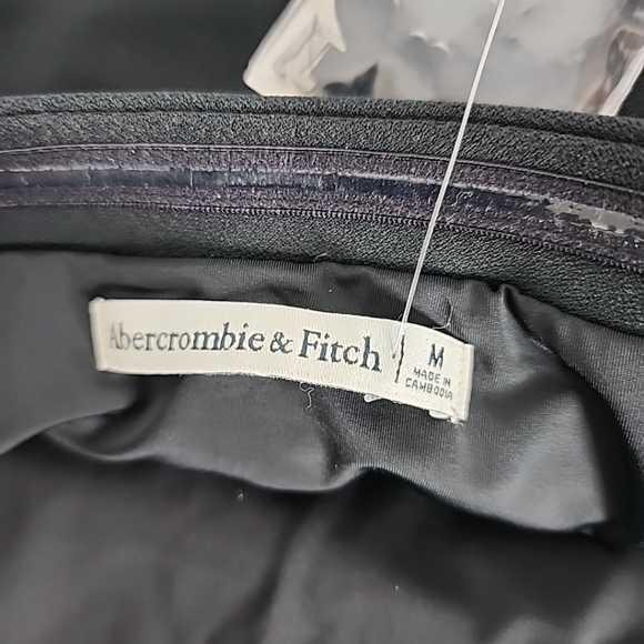 NEW Abercrombie & Fitch Strapless Side Ruched Top Size Medium Black fitted - Picture 6 of 11